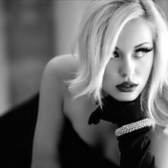 Meet your Posher, Lauren - Picture 1 of 1